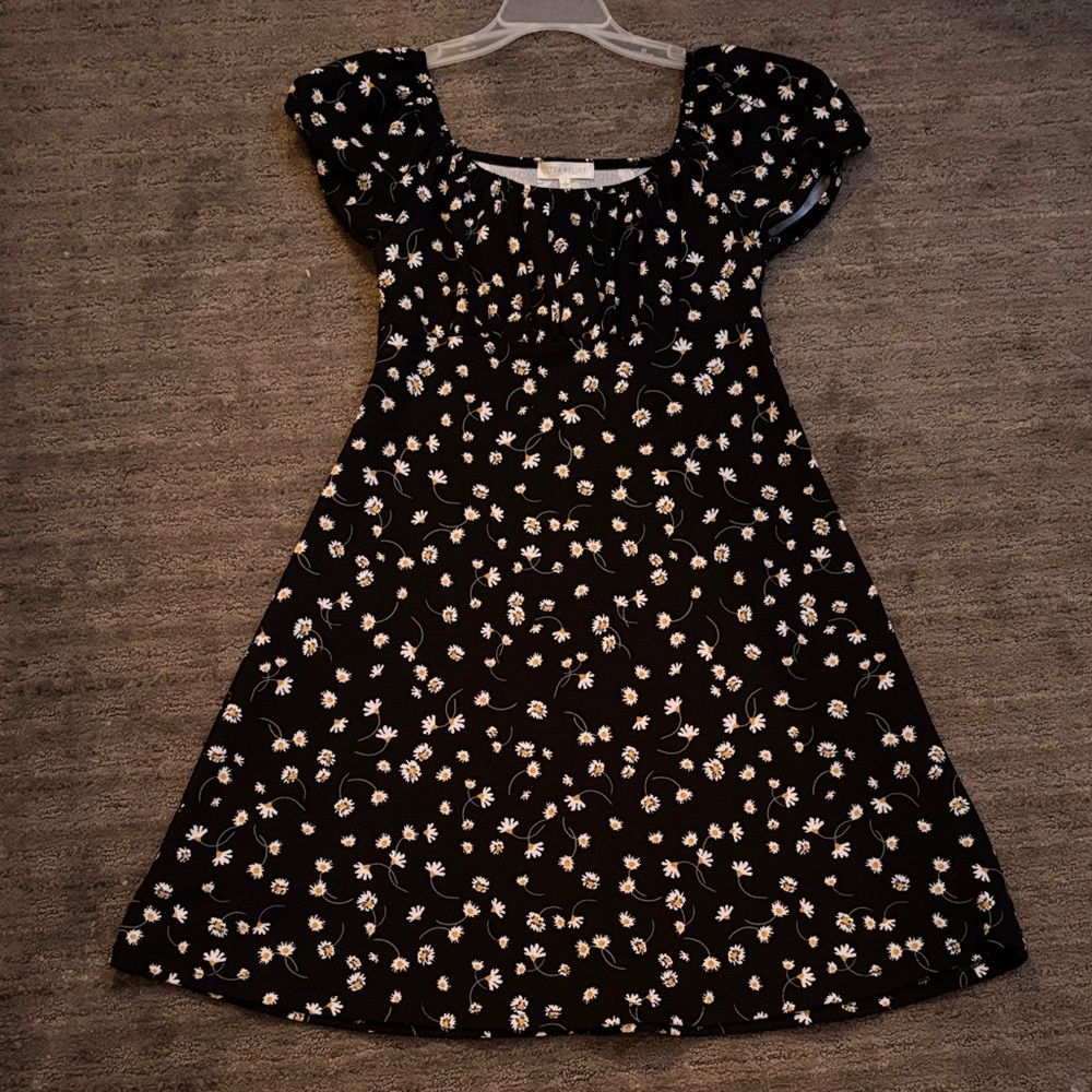 Ultra Flirt Black Floral Casual Dress